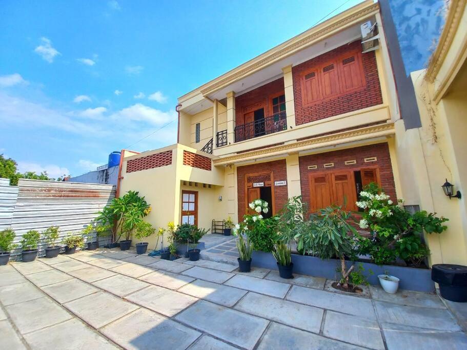 Sabi House Lesmana 2 By Simply Homy Villa Jogjakarta Buitenkant foto